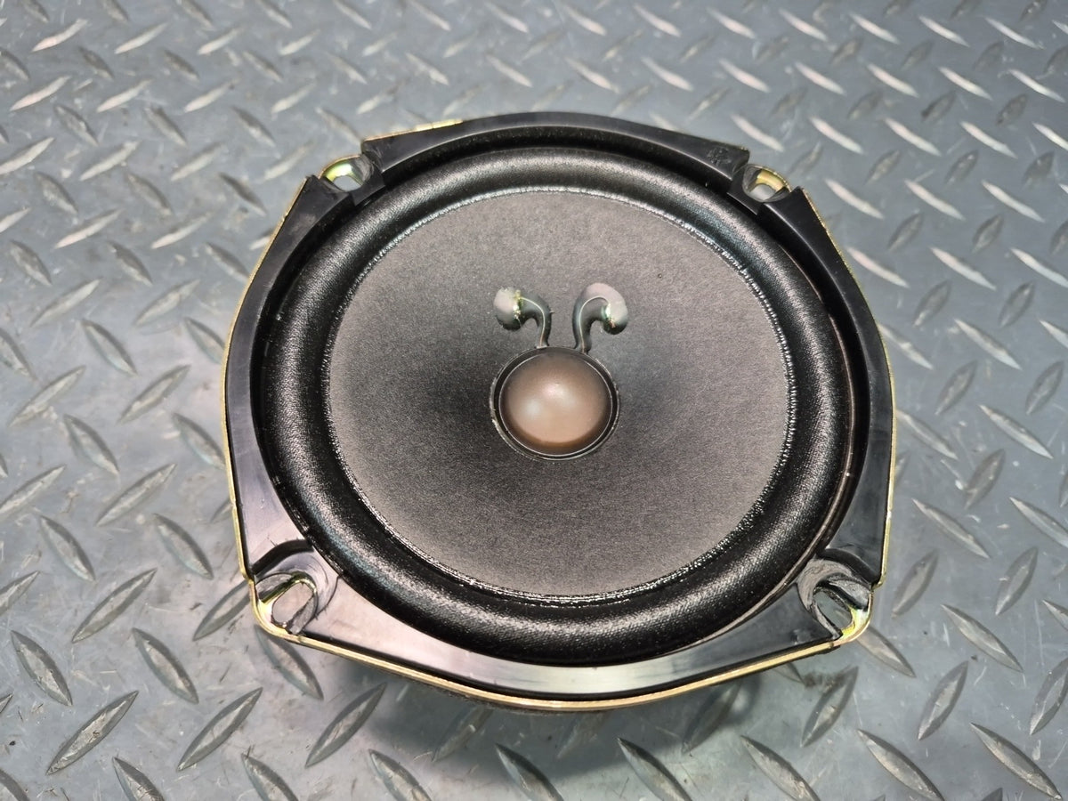 98-04 Chevrolet Corvette C5 Convertible Set of 2 Rear Bose Speakers 10278959 OEM