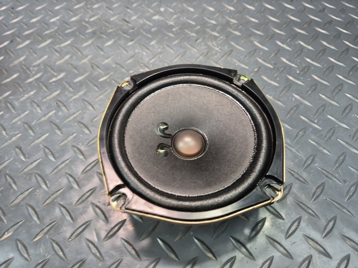 98-04 Chevrolet Corvette C5 Convertible Set of 2 Rear Bose Speakers 10278959 OEM