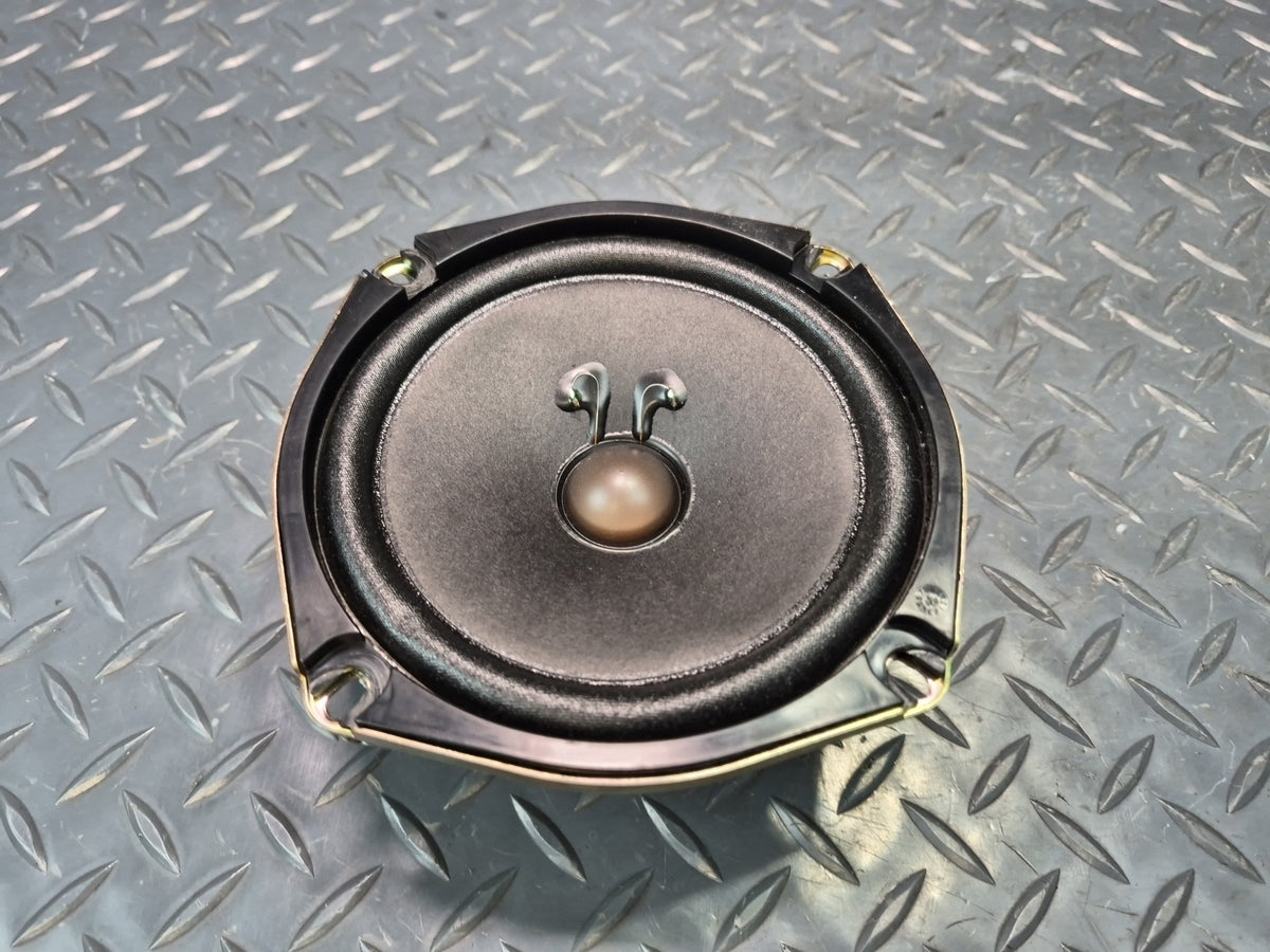 98-04 Chevrolet Corvette C5 Convertible Set of 2 Rear Bose Speakers 10278959 OEM