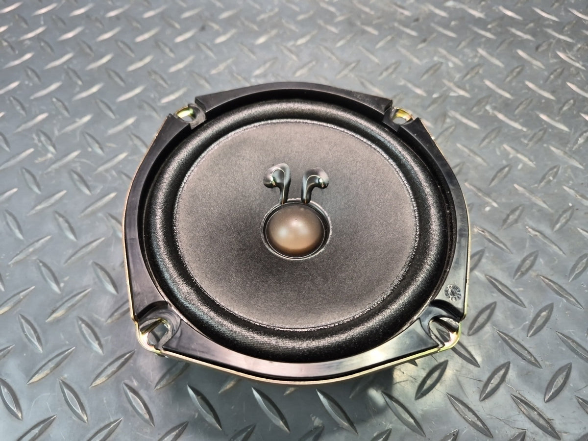 98-04 Chevrolet Corvette C5 Convertible Set of 2 Rear Bose Speakers 10278959 OEM