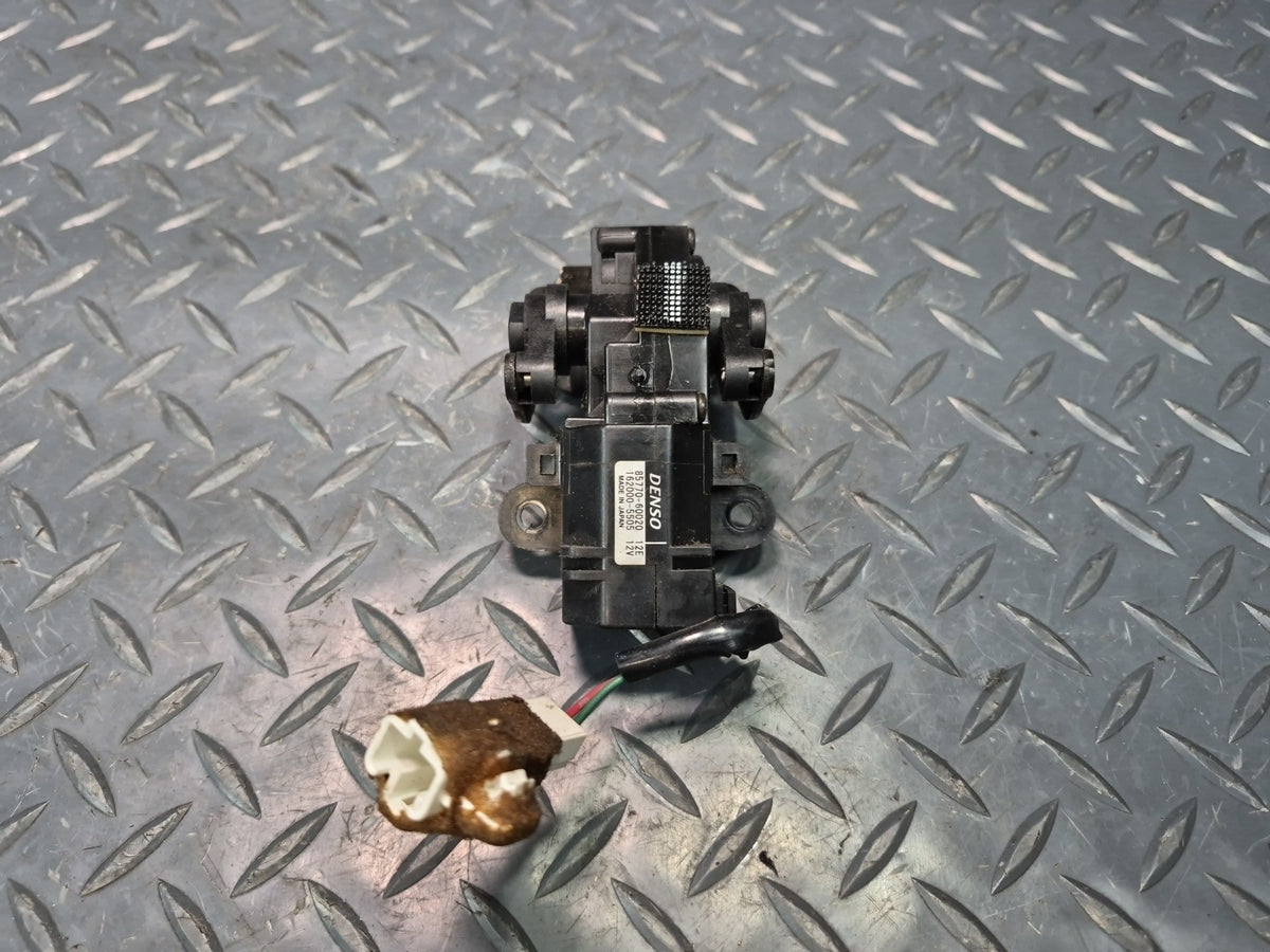 2003-2007 Lexus UZJ100L LX470 Rear Quarter Window Actuator Motor Lock
