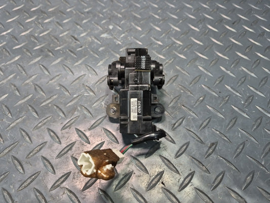 2003-2007 Lexus UZJ100L LX470 Rear Quarter Window Actuator Motor Lock