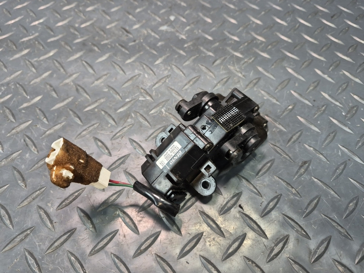 2003-2007 Lexus UZJ100L LX470 Rear Quarter Window Actuator Motor Lock