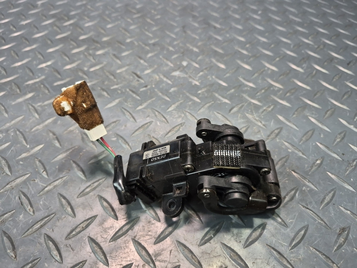 2003-2007 Lexus UZJ100L LX470 Rear Quarter Window Actuator Motor Lock