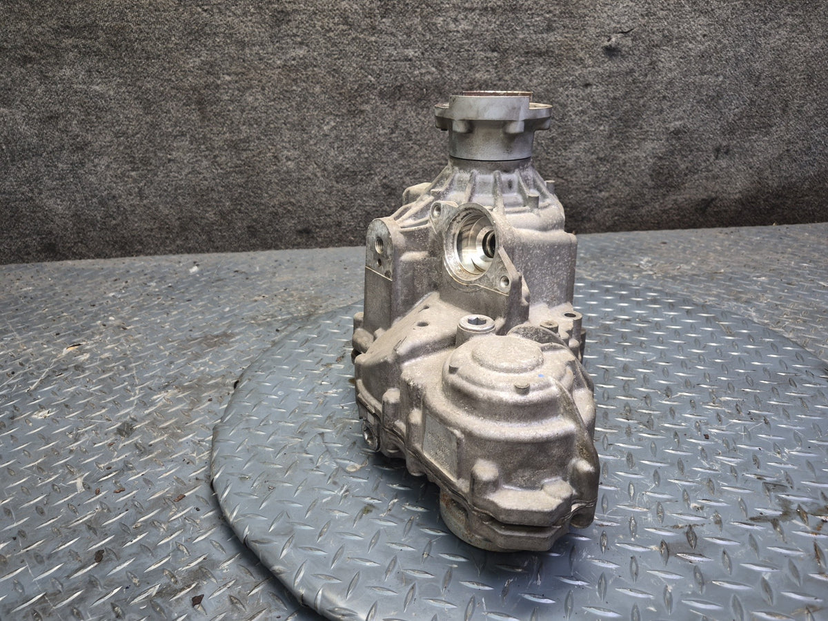 17-22 Alfa Romeo Giulia Q4 952 2.0L AWD Transmission Transfer Case 110K OEM
