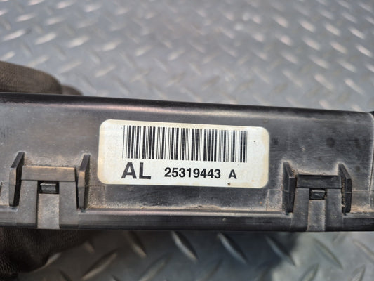 97-04 Chevrolet Corvette C5 TAC Throttle Actuator Control Module 25319443 OEM