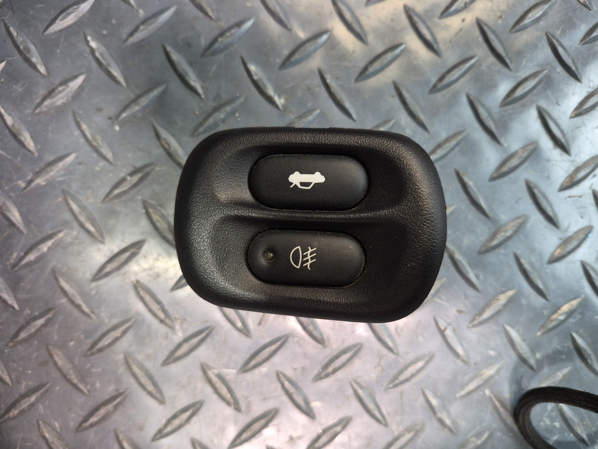 97-04 Chevrolet Corvette C5 Fog Light Trunk Release Switch Button 12135155 OEM