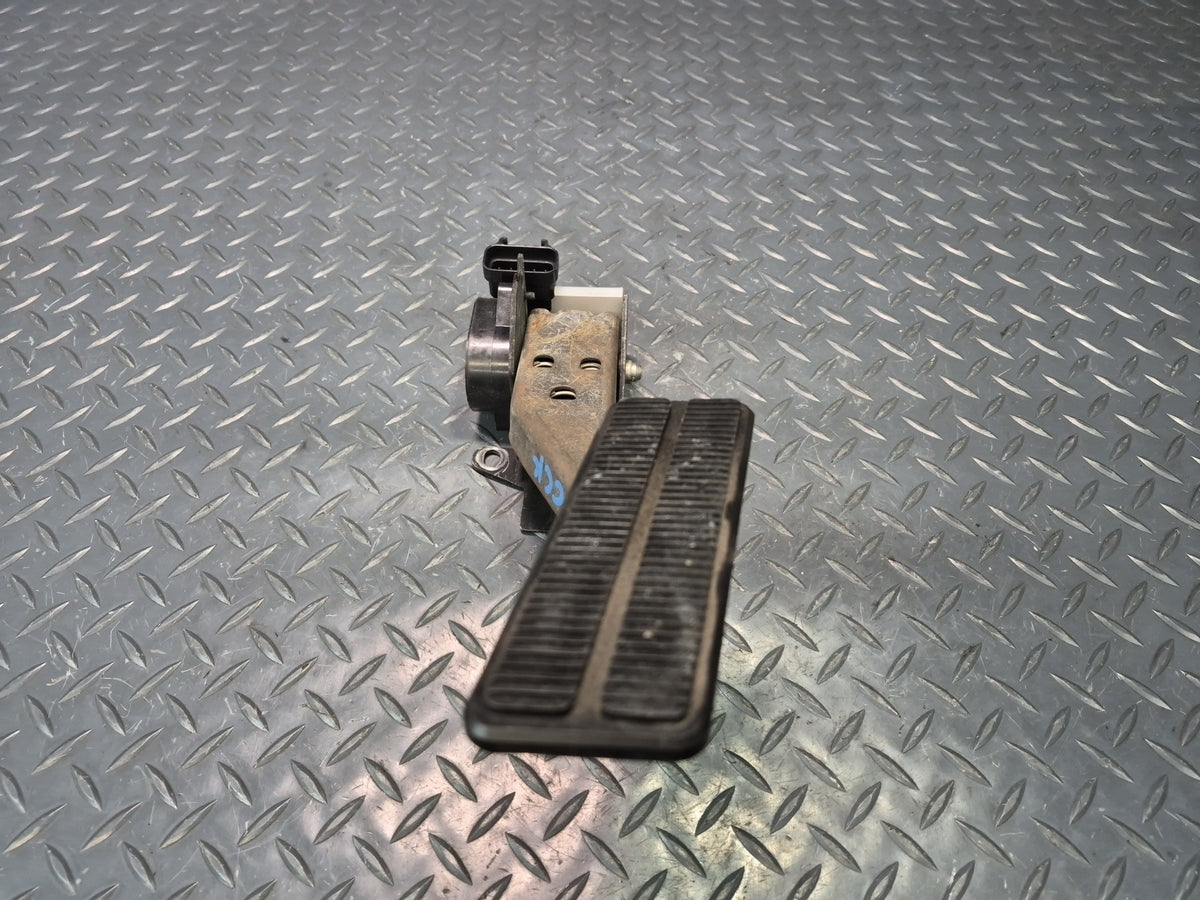 97-04 Chevrolet Corvette C5 Gas Accelerator Throttle Pedal Assembly OEM