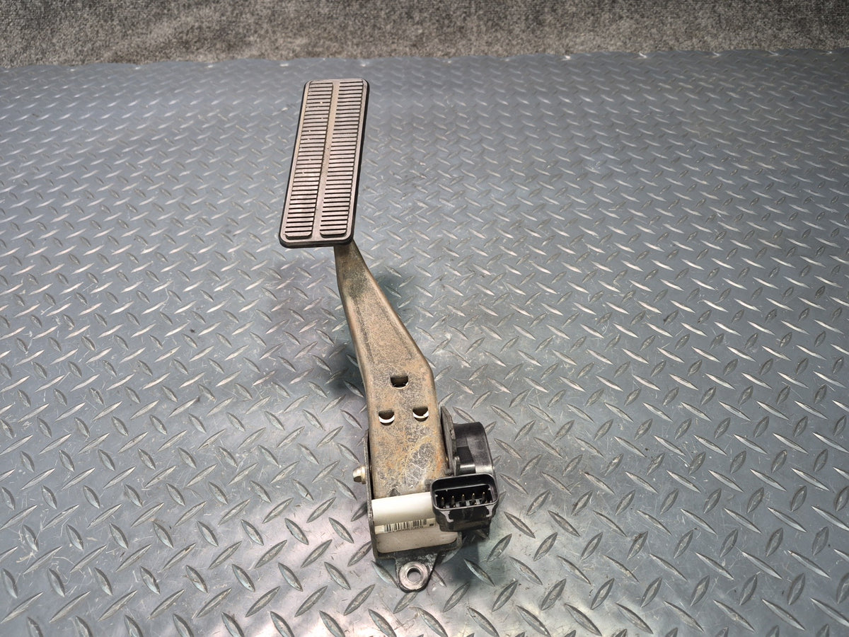 97-04 Chevrolet Corvette C5 Gas Accelerator Throttle Pedal Assembly OEM