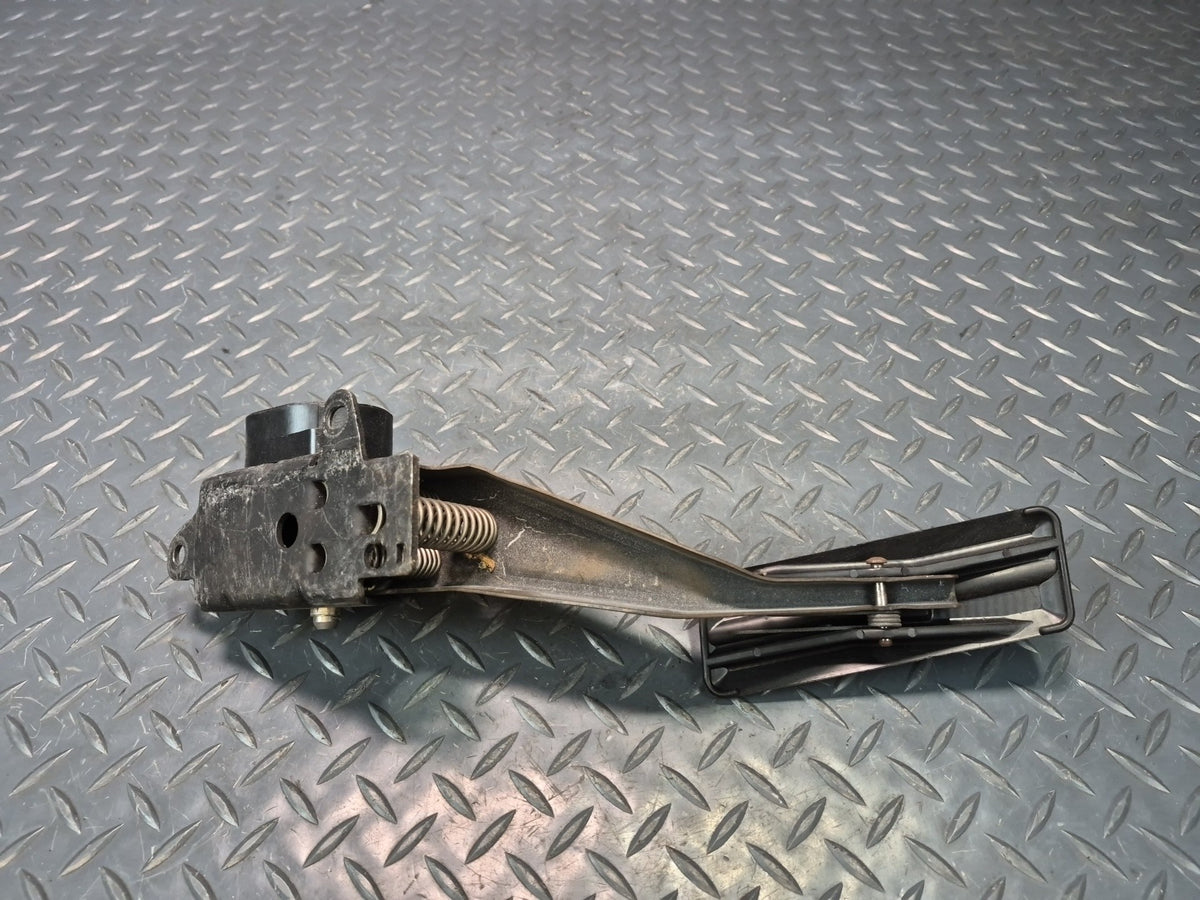 97-04 Chevrolet Corvette C5 Gas Accelerator Throttle Pedal Assembly OEM