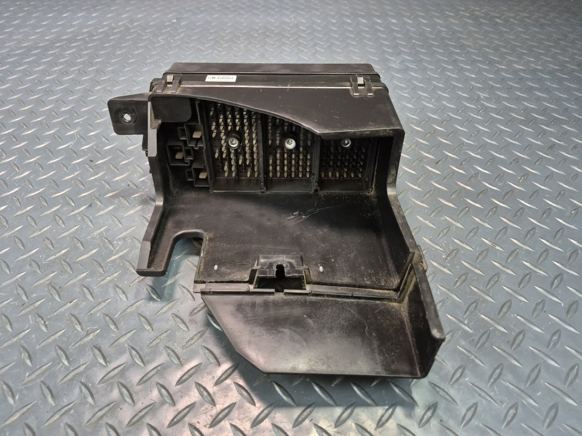 1999 Chevrolet Corvette C5 Under Hood Engine Relay Fuse Box 12176988 OEM