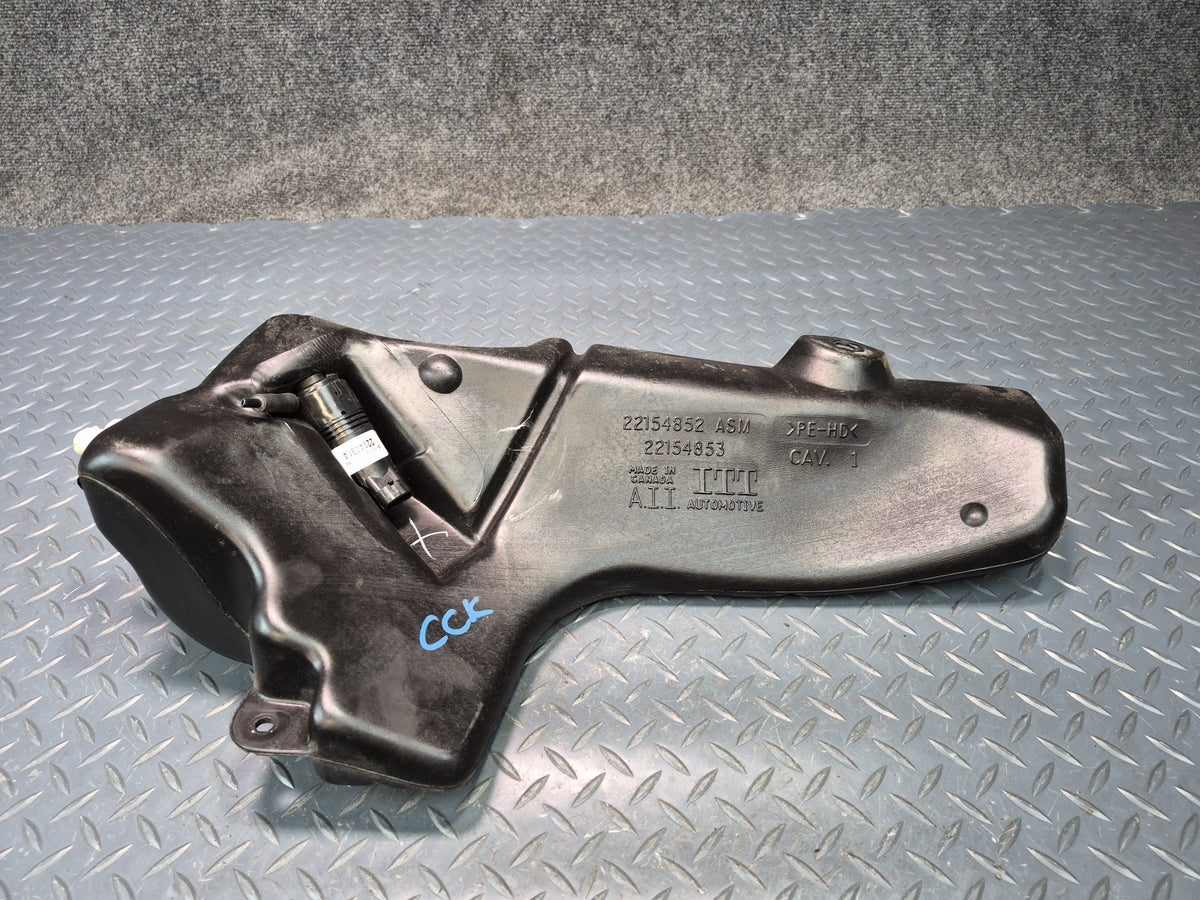 97-04 Chevrolet Corvette C5 Windshield Washer Fluid Reservoir Tank 22154852 OEM