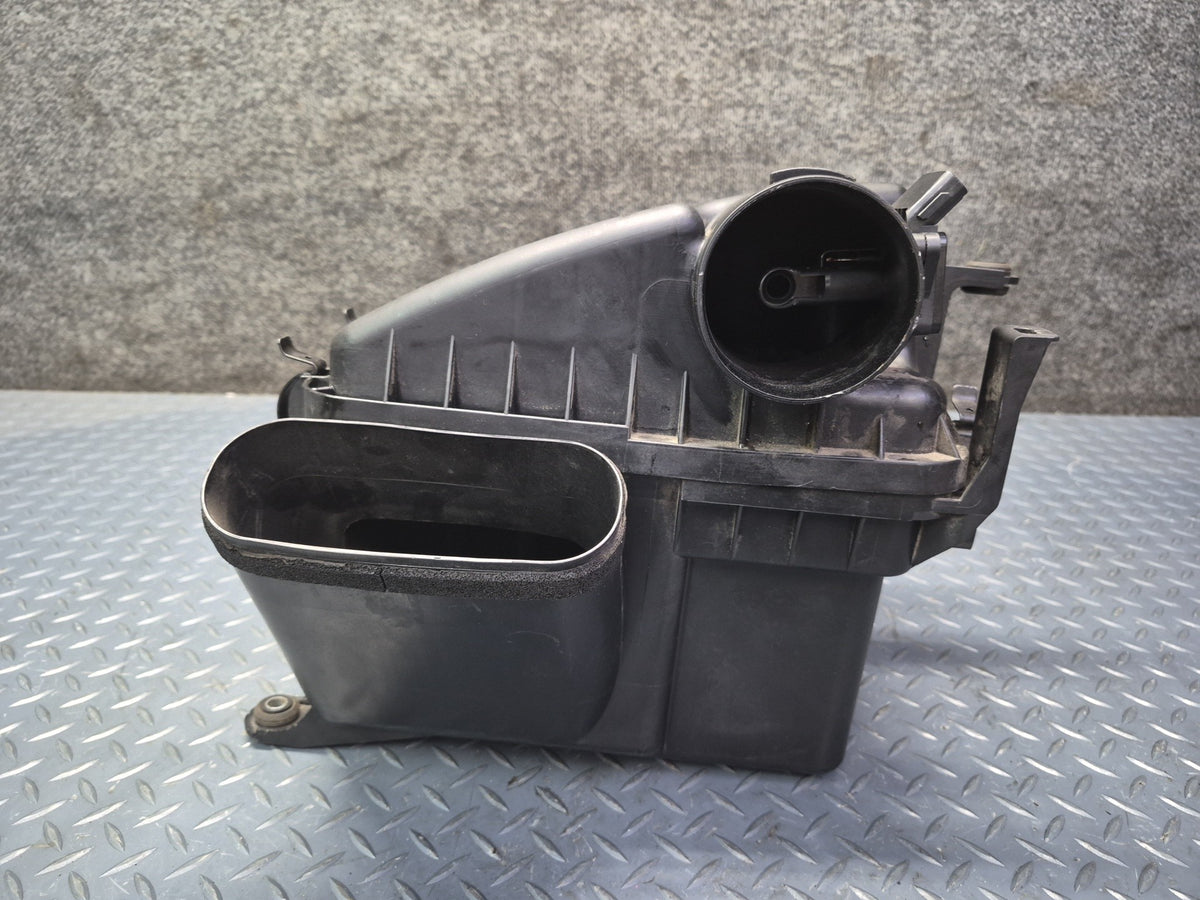 02-10 Lexus UZZ40L SC430 Air Intake Cleaner Filter Box w MAF Sensor OEM