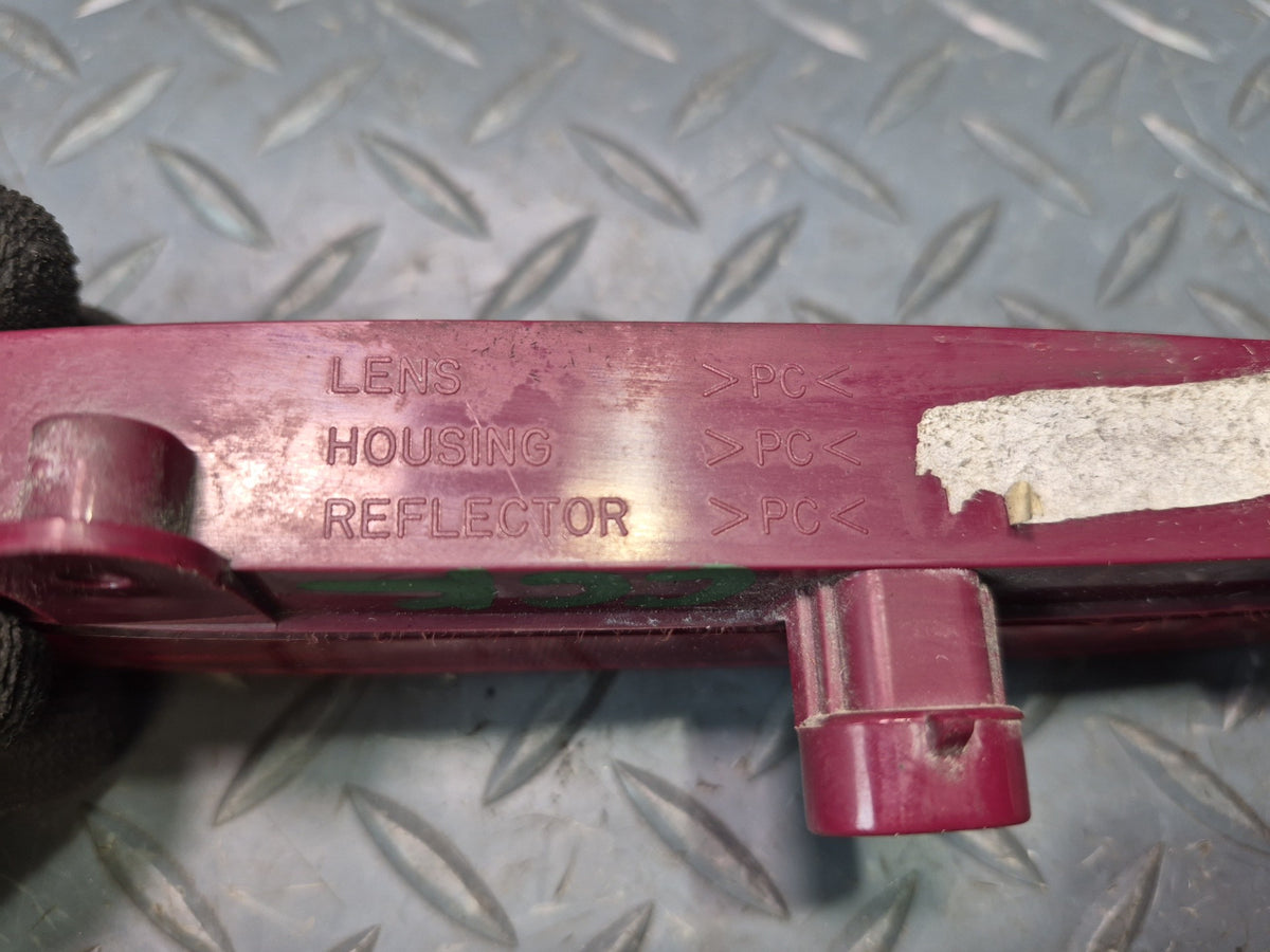 97-04 Chevrolet Corvette C5 Rear Third 3RD Brake Stop Light Lamp OEM