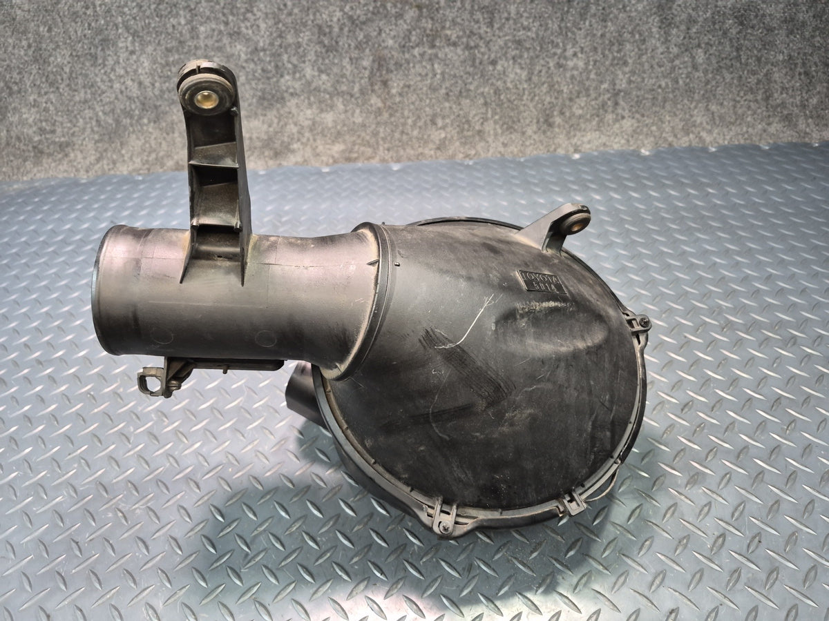 98-00 Lexus UCF20L LS400 Air Intake Cleaner Filter Box w MAF Sensor Assy OEM