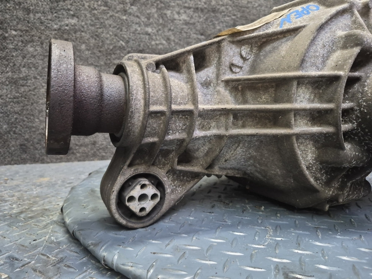 08-10 Porsche Cayenne 957 Turbo AWD Rear Axle Differential Carrier 3.27 Ratio