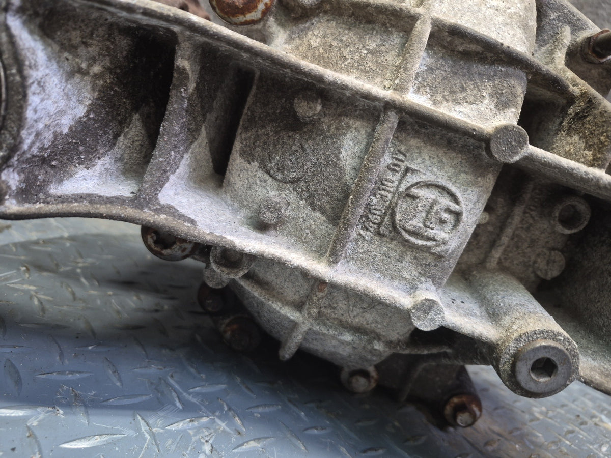 08-10 Porsche Cayenne 957 Turbo AWD Rear Axle Differential Carrier 3.27 Ratio