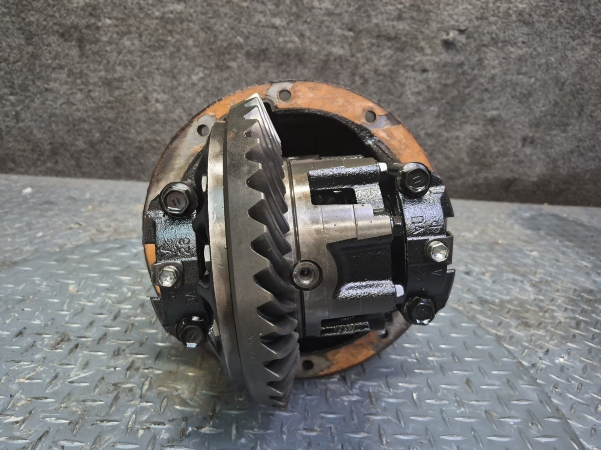 2003-2007 Lexus UZJ100L LX470 Rear Differential Axle Carrier 4.10 Ratio