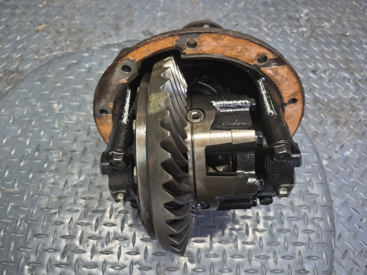 2003-2007 Lexus UZJ100L LX470 Rear Differential Axle Carrier 4.10 Ratio