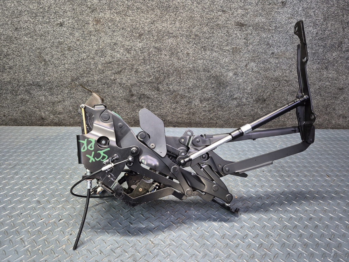 02-10 Lexus UZZ40L SC430 Rear Right Trunk Hinge Assembly OEM