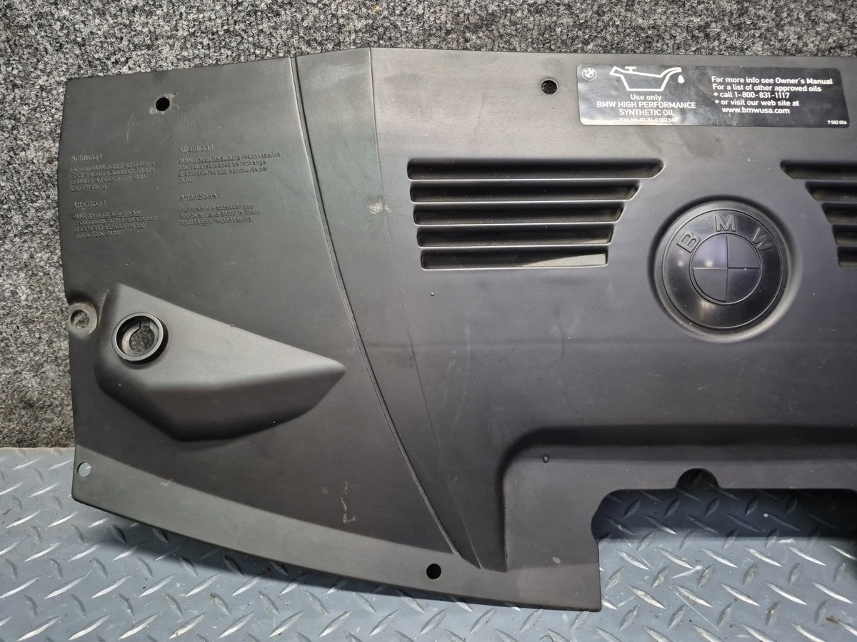 03-08 BMW E85 Z4 Engine Upper Trim Cover Panel 7062811 OEM