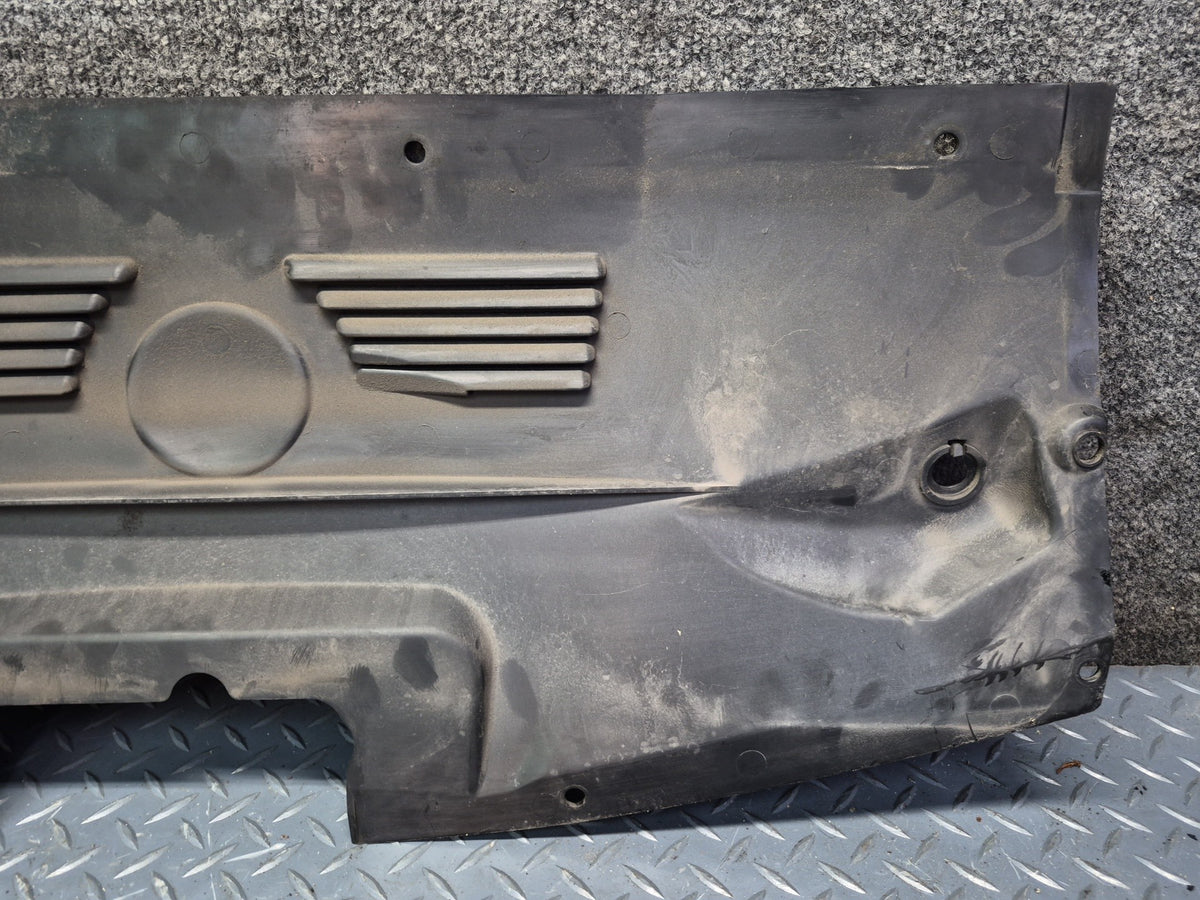 03-08 BMW E85 Z4 Engine Upper Trim Cover Panel 7062811 OEM