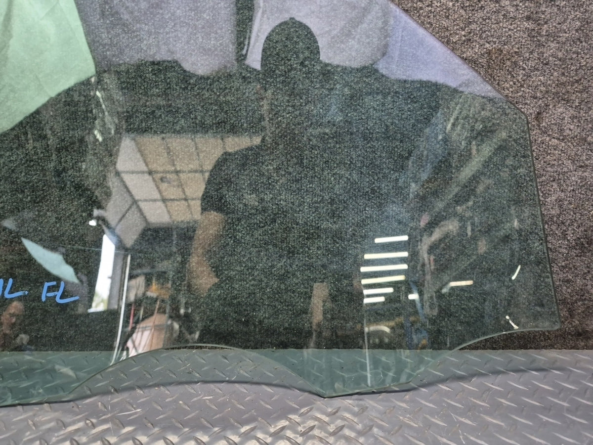 2012-2019 Mercedes X166 W166 ML GLE Front Left Driver Side Door Glass Window
