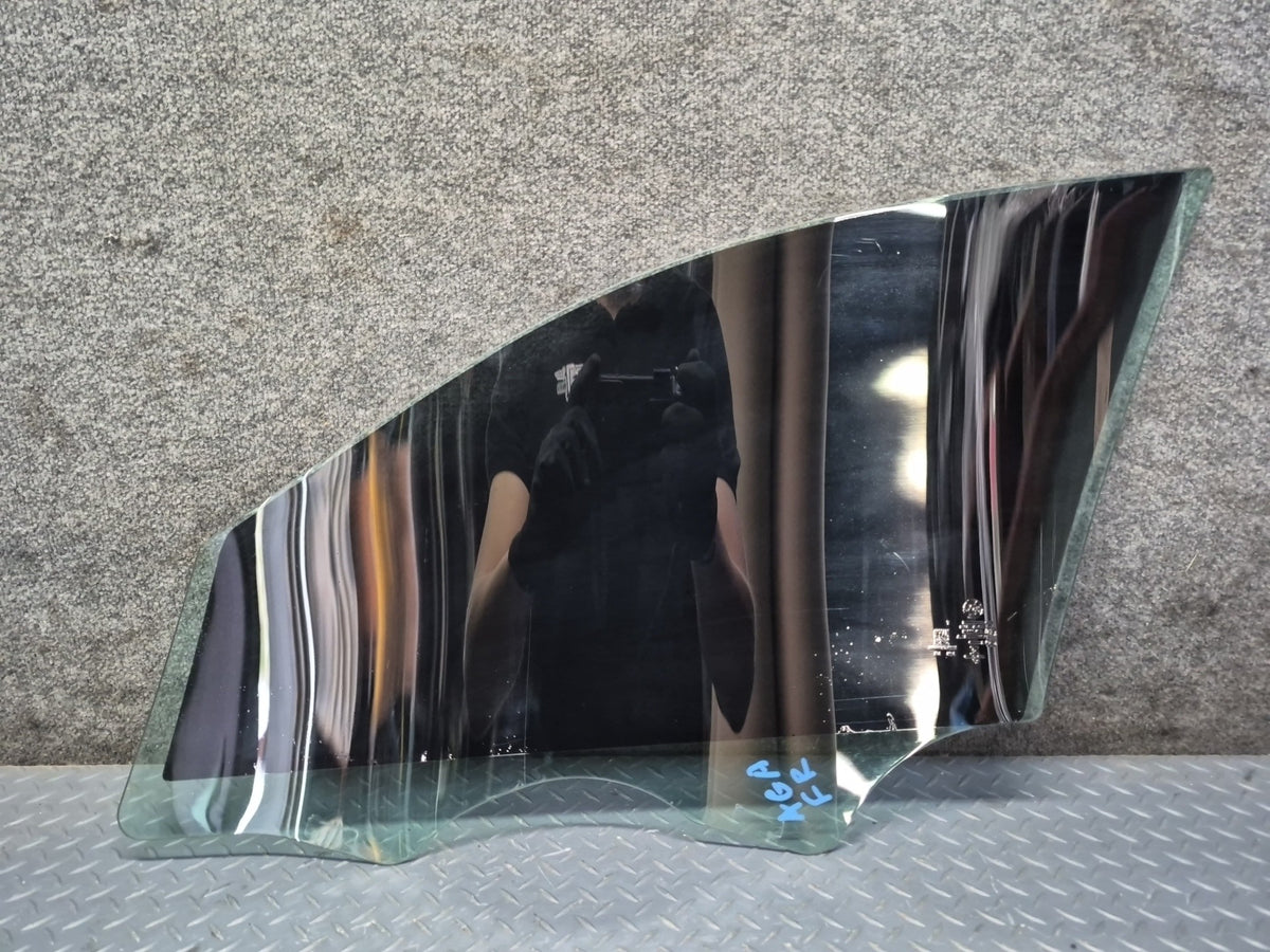 17-26 Alfa Romeo Giulia Front Right Passenger Door Window Glass Tinted OEM