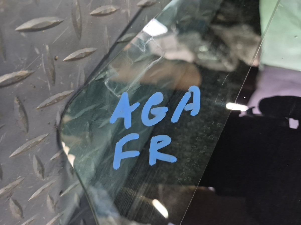 17-26 Alfa Romeo Giulia Front Right Passenger Door Window Glass Tinted OEM