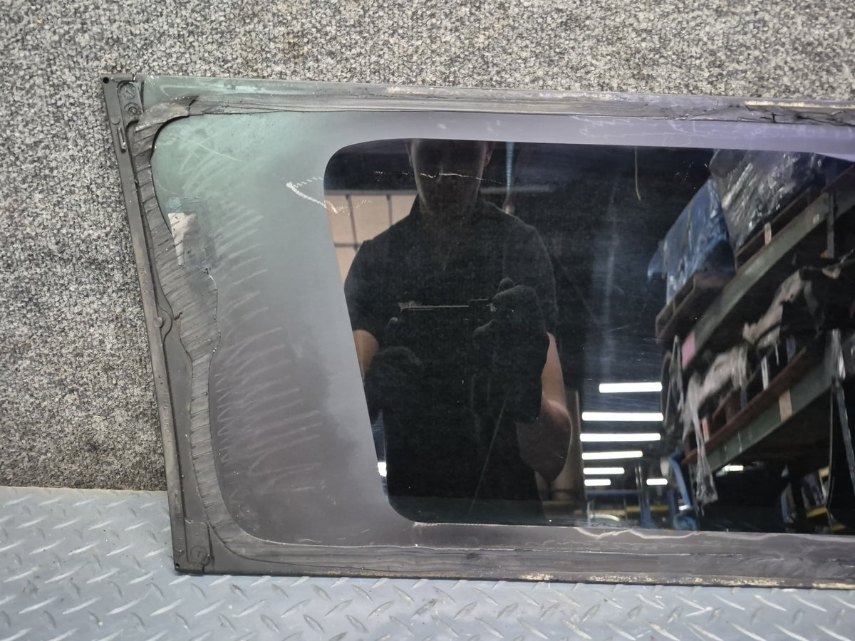 2008-2009 Hummer H2 Rear Right Pass Side Quarter Glass Window