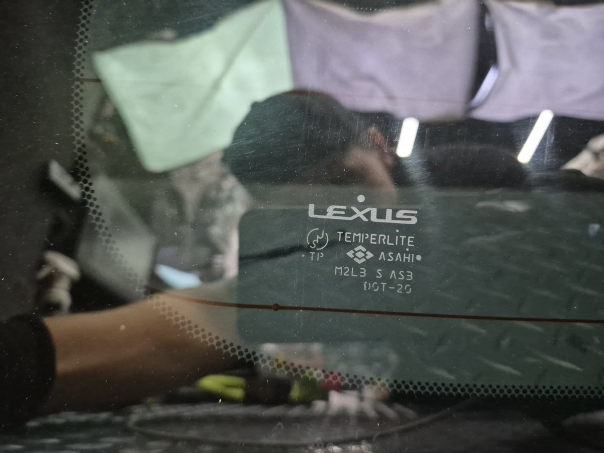 2003-2009 Lexus UZJ120L GX470 Rear Trunk Lid Tailgate Heated Glass Window