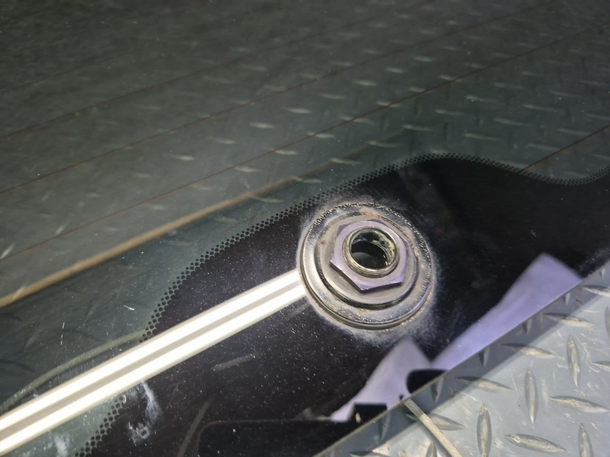 2003-2009 Lexus UZJ120L GX470 Rear Trunk Lid Tailgate Heated Glass Window