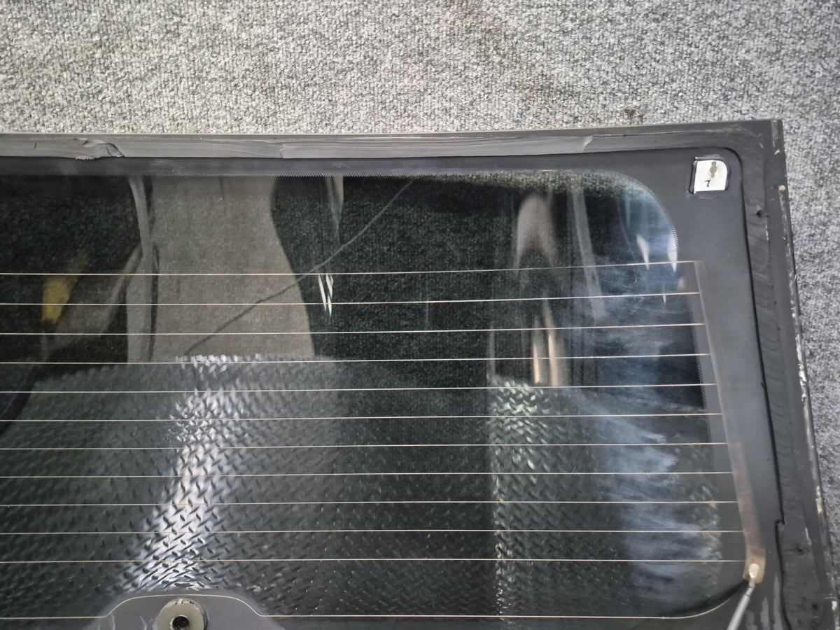 2003-2009 Lexus UZJ120L GX470 Rear Trunk Lid Tailgate Heated Glass Window