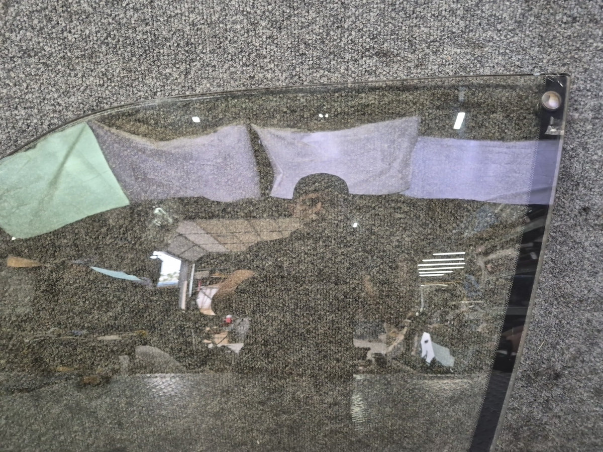 98-00 Lexus UCF20L LS400 Front Left Driver Door Glass Window OEM