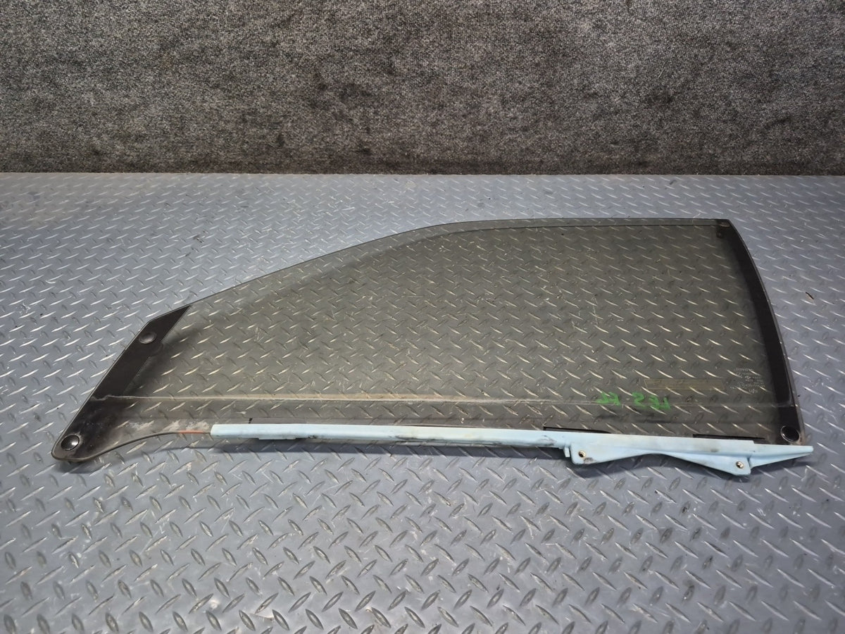 98-00 Lexus UCF20L LS400 Front Left Driver Door Glass Window OEM