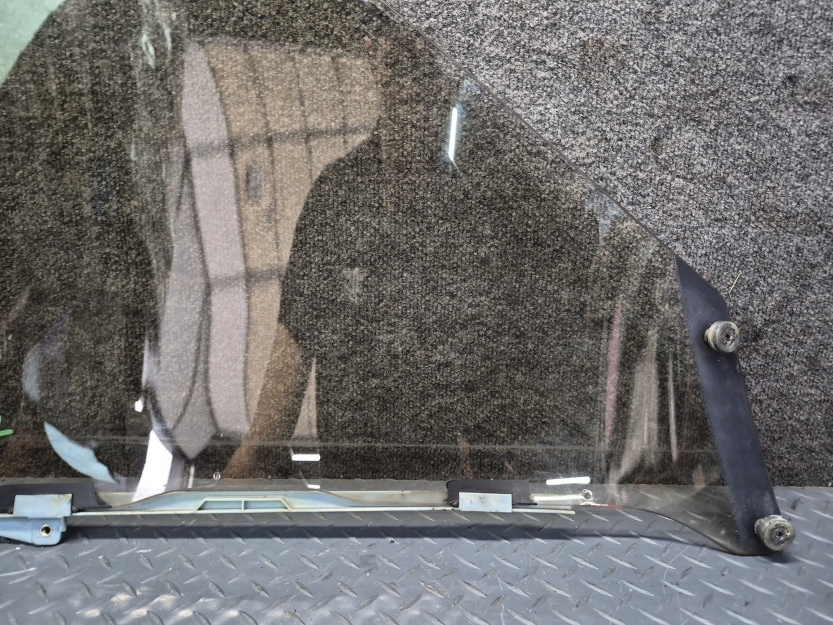 98-00 Lexus UCF20L LS400 Front Left Driver Door Glass Window OEM