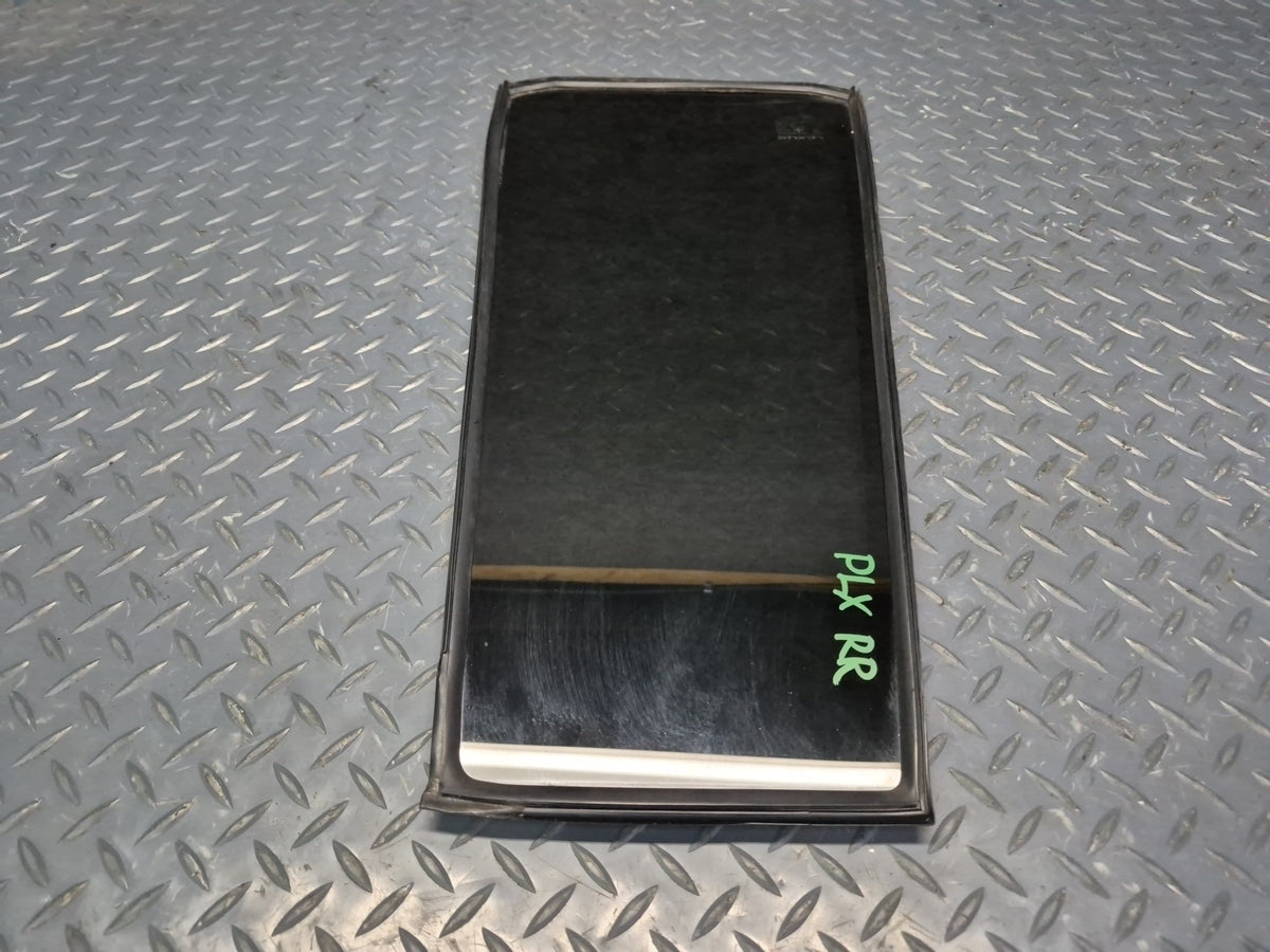 2003-2007 Lexus UZJ100L LX470 Rear Right Side Door Vent Fixed Glass Window