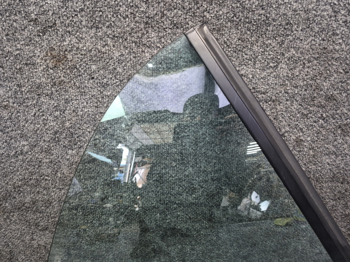 01-06 BMW E46 330Ci Convertible Rear Right Quarter Glass Window OEM