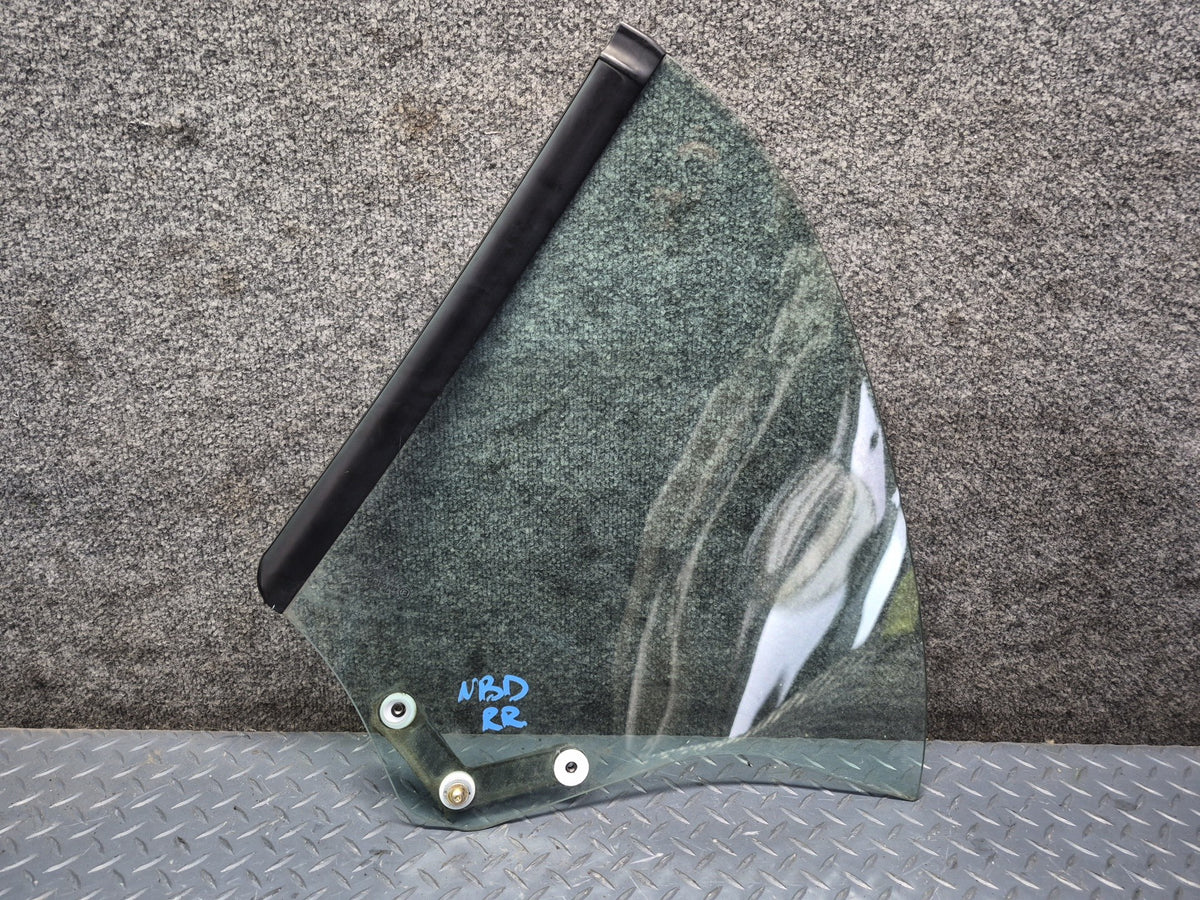 01-06 BMW E46 330Ci Convertible Rear Right Quarter Glass Window OEM
