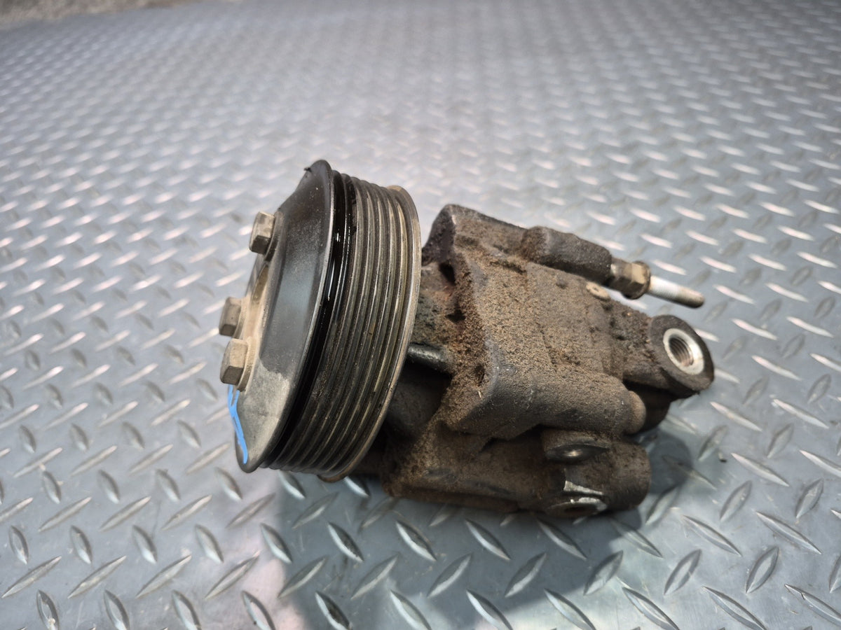1994-1997 BMW E31 840Ci M62 Power Steering Pump w Pulley