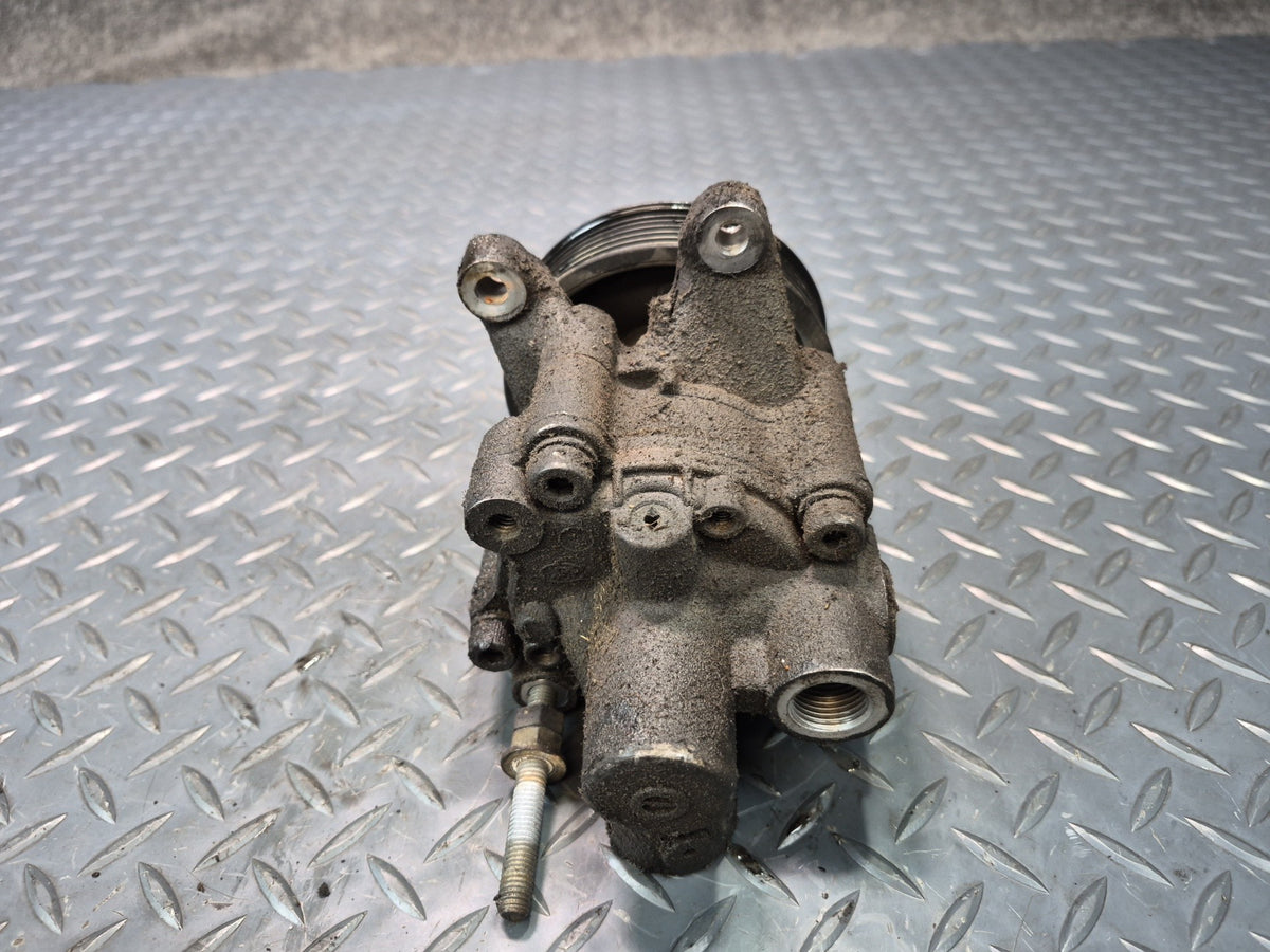 1994-1997 BMW E31 840Ci M62 Power Steering Pump w Pulley