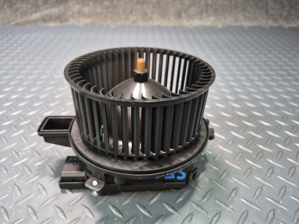 17-25 Audi A4 S4 A5 S5 A/C Heater Blower Motor Fan 4M1820021B OEM