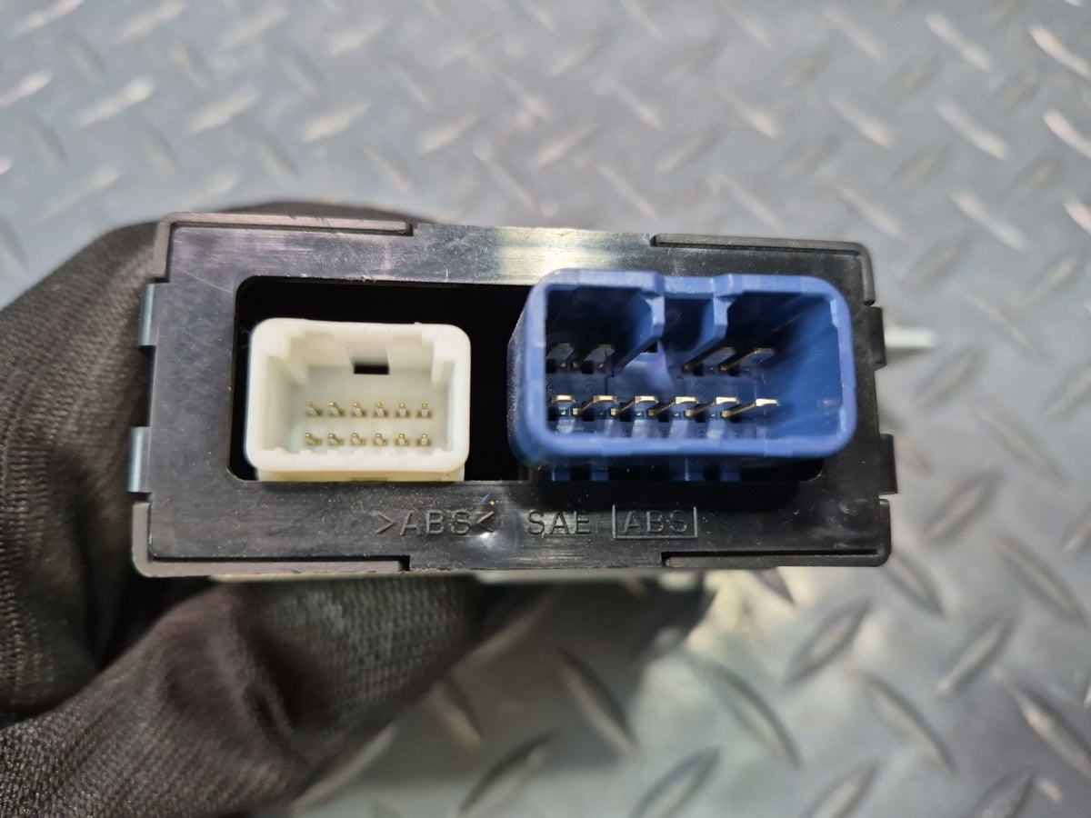 2003-2009 Lexus UZJ120L GX470 Windshield Wiper Control Module 85943-60011