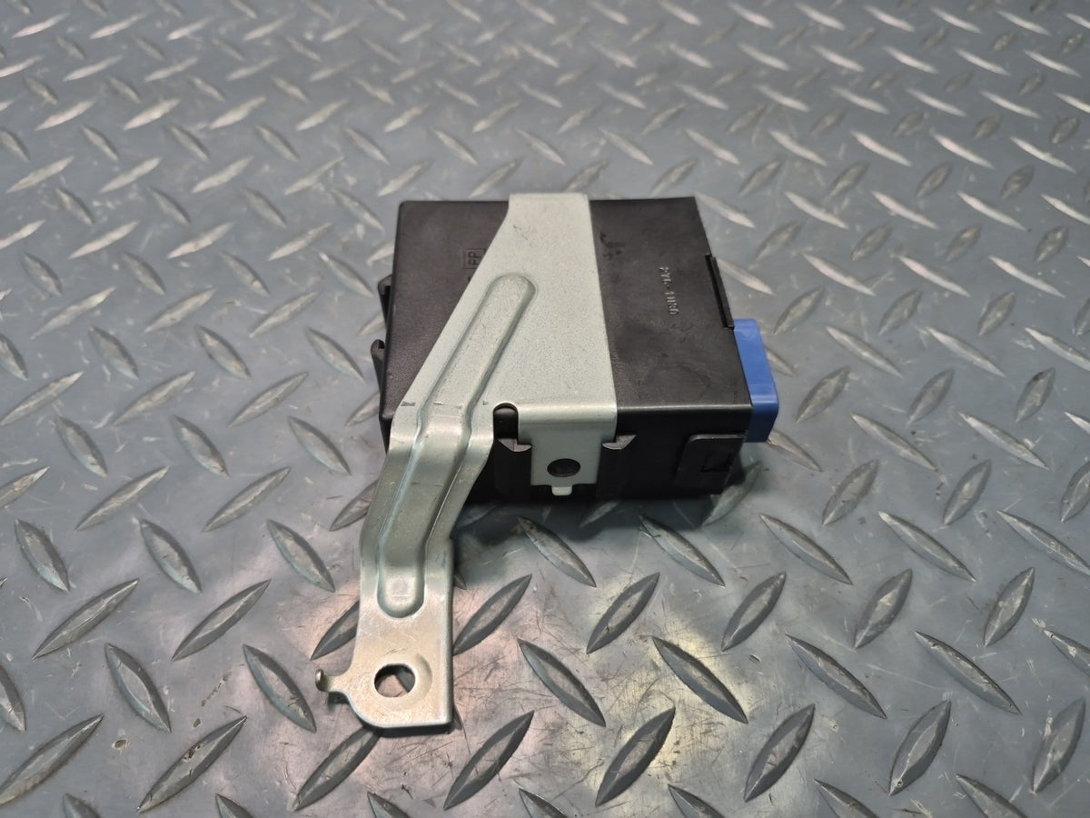 2003-2009 Lexus UZJ120L GX470 Windshield Wiper Control Module 85943-60011