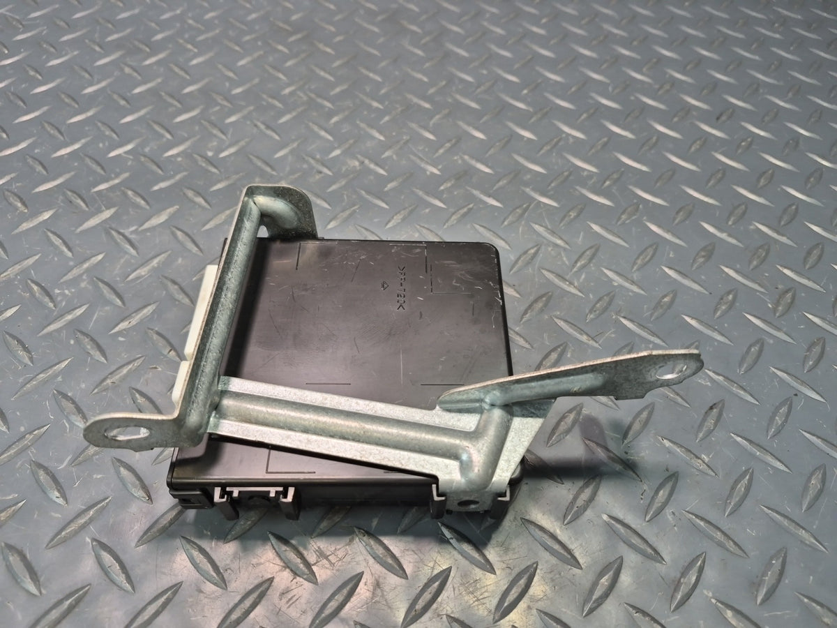 2003-2009 Lexus UZJ120L GX470 Multiplex Network Body Control Module 89226-60030