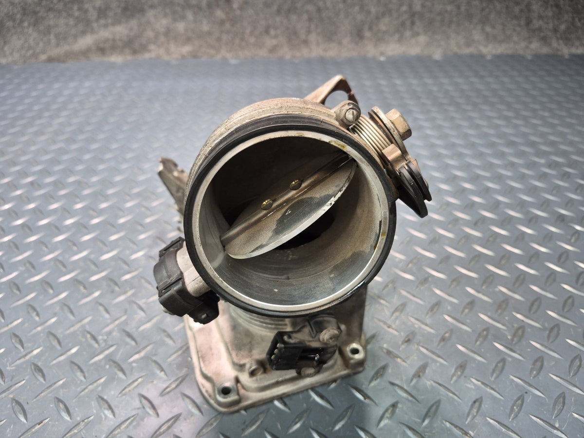 1994-1997 BMW E31 840Ci M62 Engine Throttle Body w Pipe