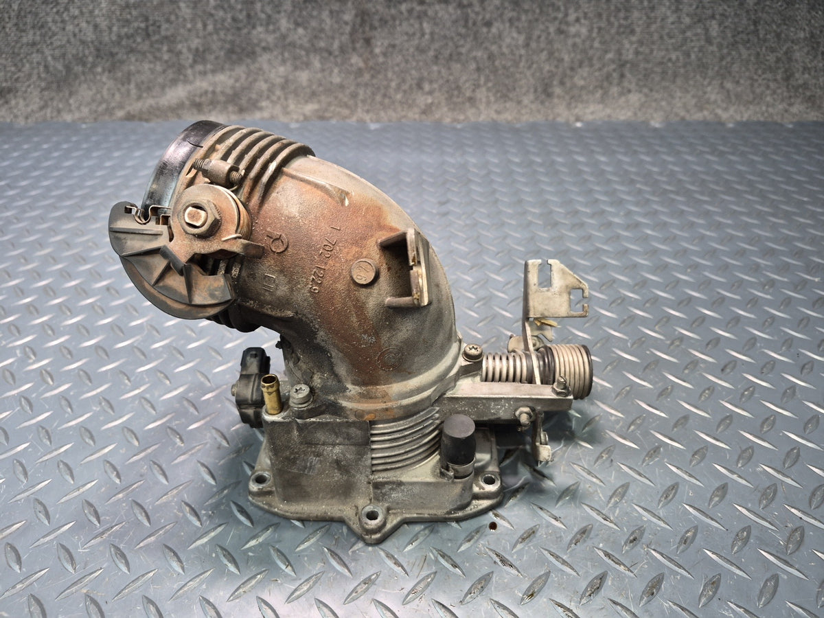 1994-1997 BMW E31 840Ci M62 Engine Throttle Body w Pipe