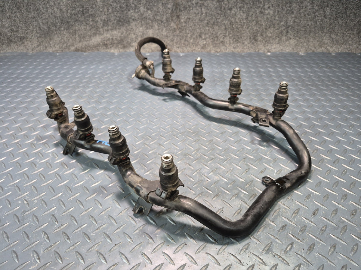 1996-1997 BMW E31 840Ci M62 Fuel Rail Injector Set 152k Miles
