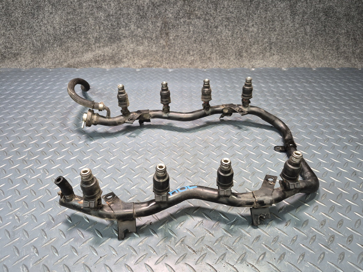 1996-1997 BMW E31 840Ci M62 Fuel Rail Injector Set 152k Miles