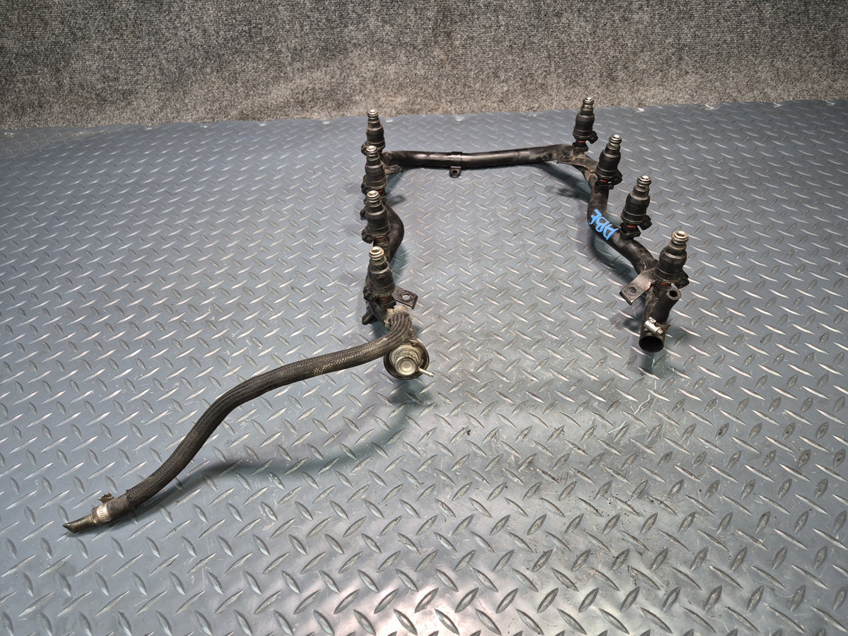 1996-1997 BMW E31 840Ci M62 Fuel Rail Injector Set 152k Miles